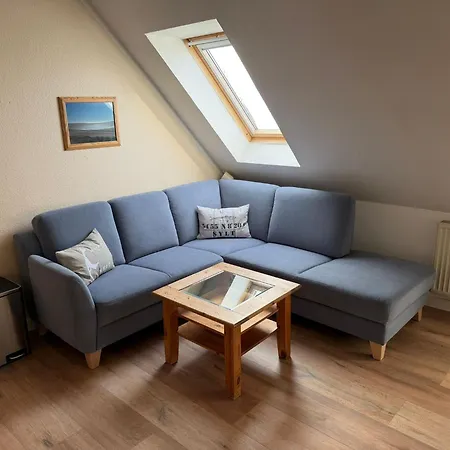 Apartment Lister Tor 01