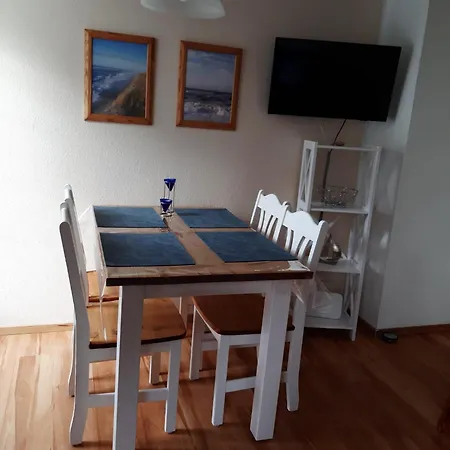 Apartment Lister Tor 01